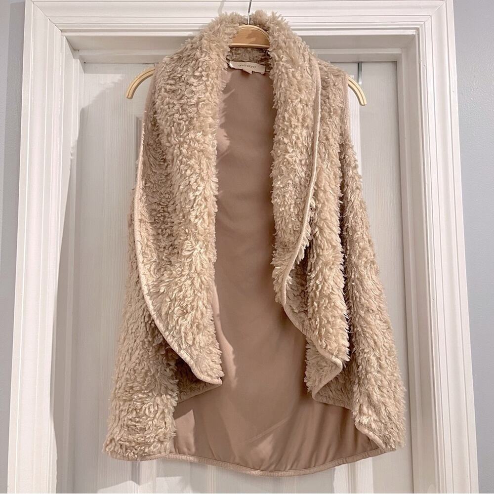 Onetheland Women's Khaki Faux Fur Sherpa Vest Size M - Picture 1 of 7